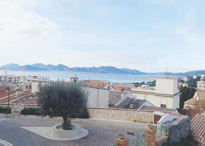 Logement A Cannes Suquet, Emplacement Privilegie